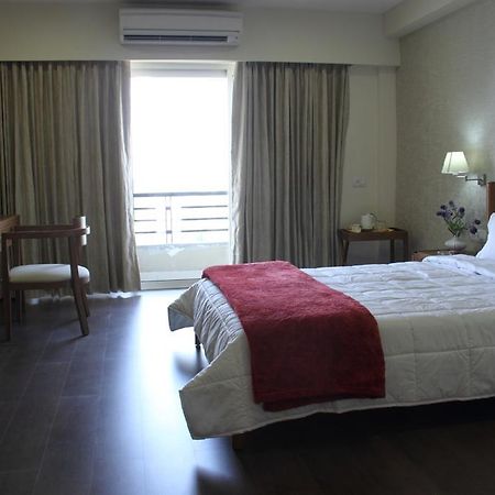 Xanadu Residency Aparthotel Колката Екстериор снимка