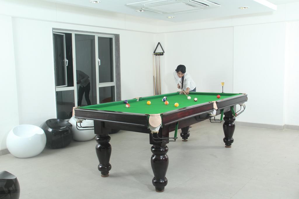 Xanadu Residency Aparthotel Колката Екстериор снимка