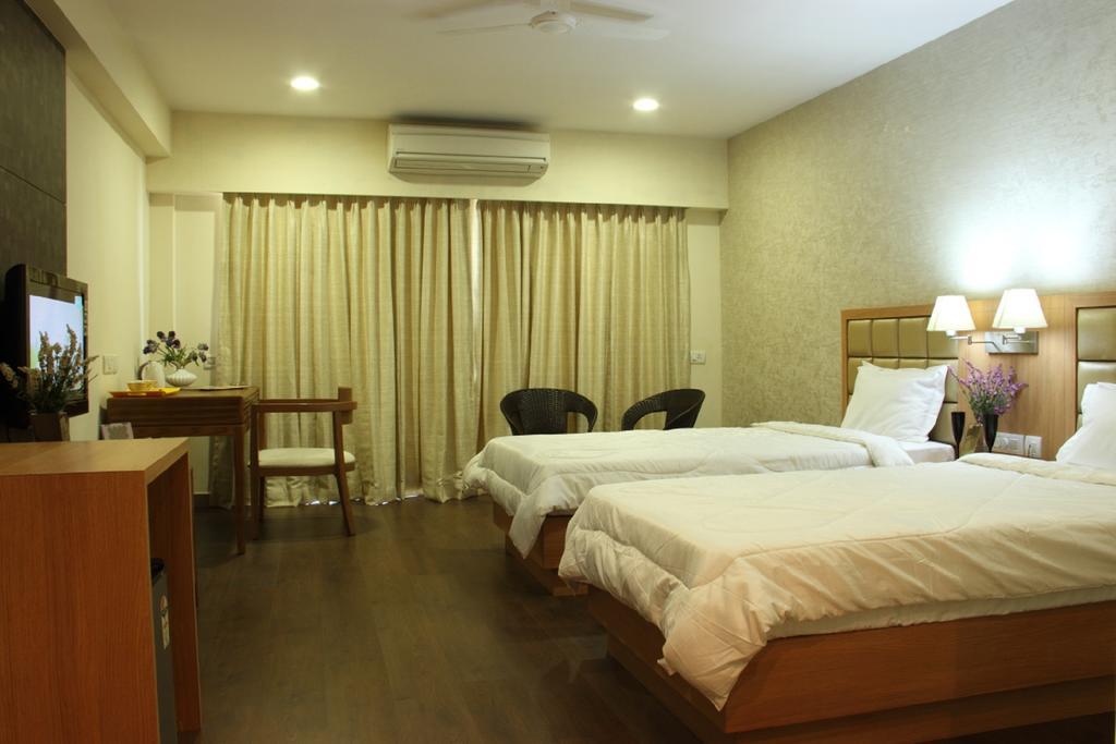 Xanadu Residency Aparthotel Колката Екстериор снимка